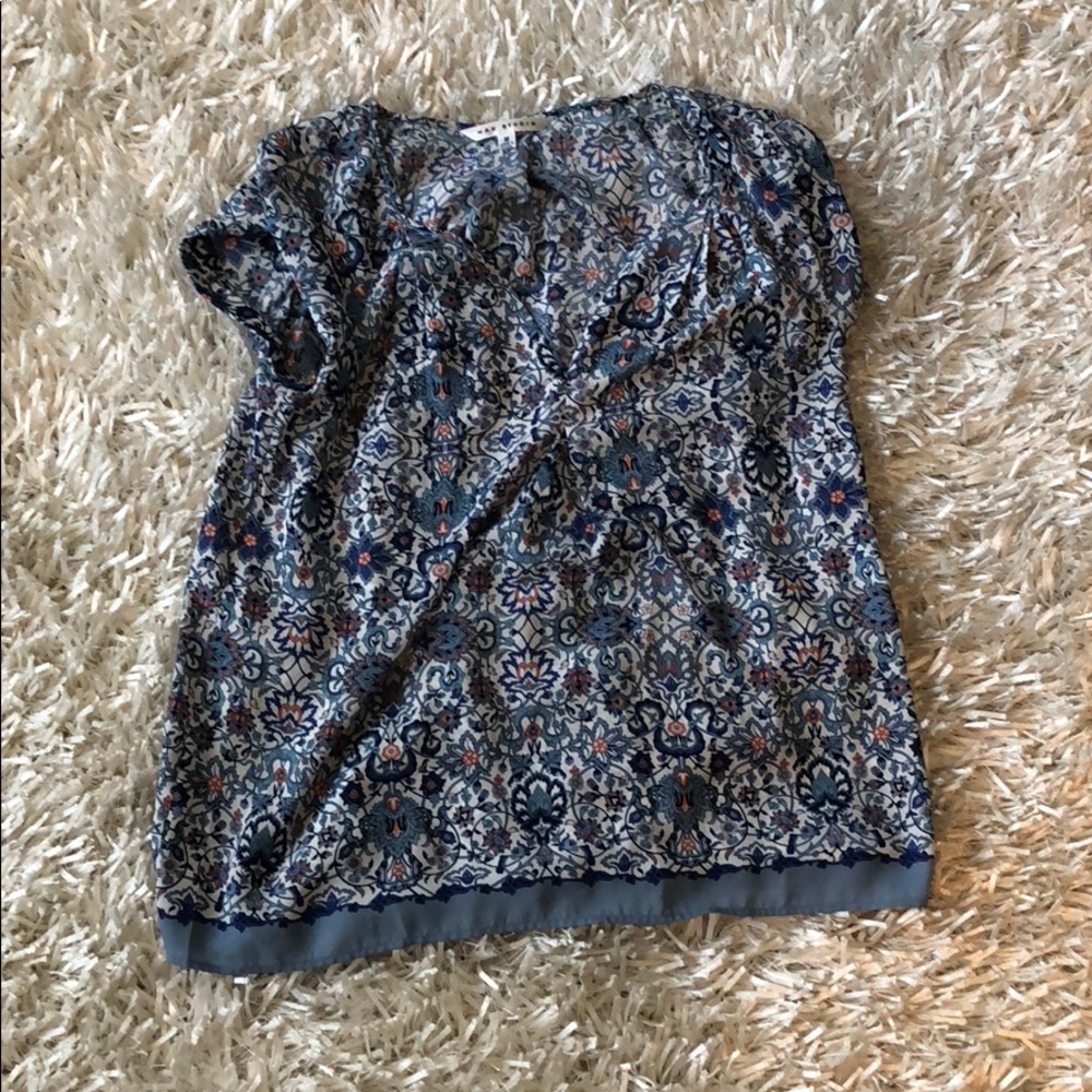 Max studio short sleeve blouse